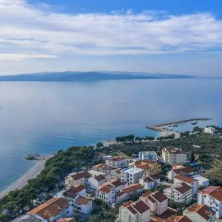 Apartment White Idyll, 3 Bedrooms, 3 Bathrooms, Terrace *