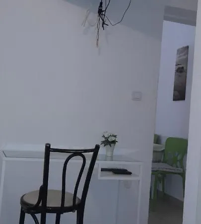White Idyll, 3 Bedrooms, 3 Bathrooms, Terrace Appartement Promajna