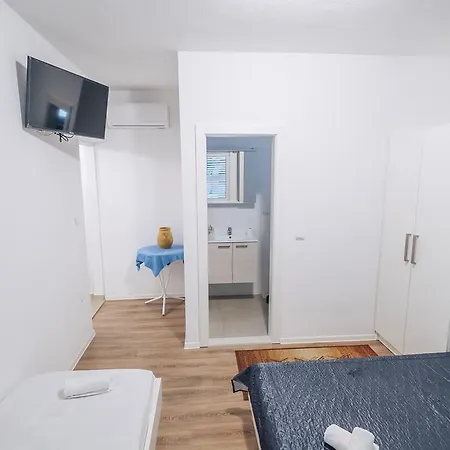 White Idyll, 3 Bedrooms, 3 Bathrooms, Terrace Appartement *